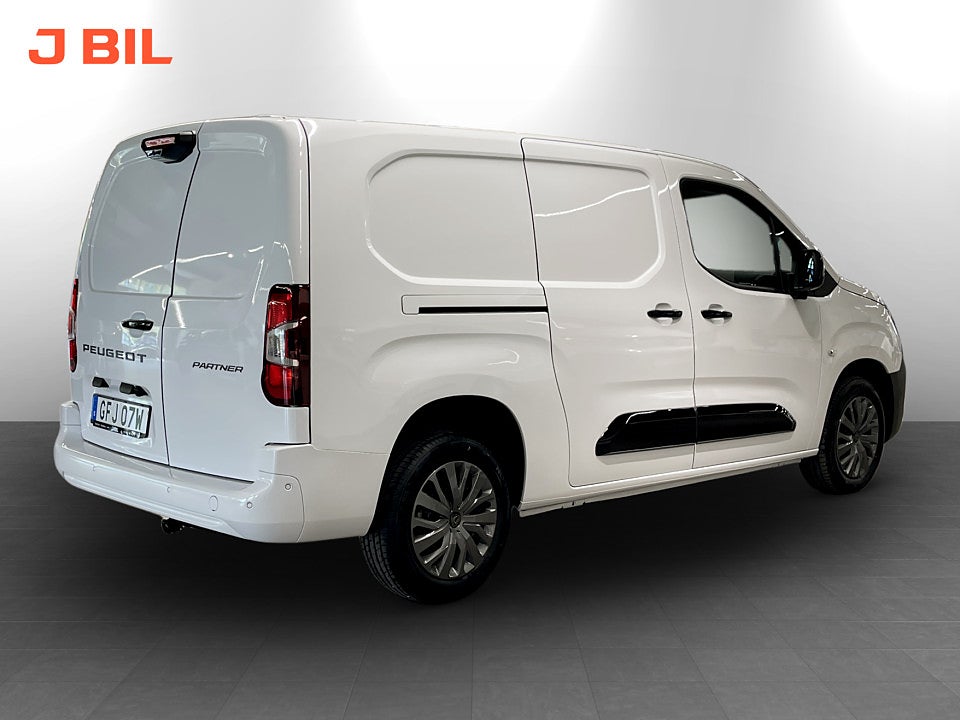 Bild på Peugeot Partner Plus 130hk Aut L2 - EDITION! SERVICE & V-HJUL INGÅR!