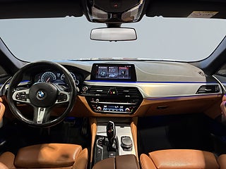 BMW 540D xDrive Touring AUT M Sport Värmare Drag 360Kamera S&V – bild 8