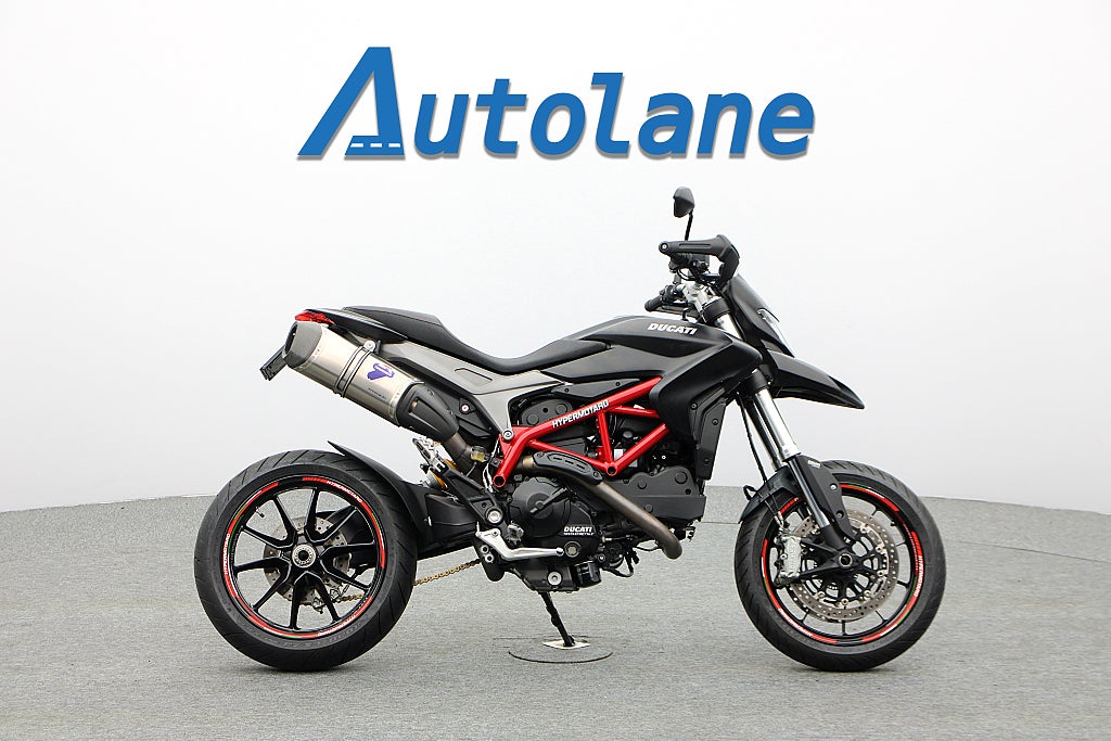 Ducati Hypermotard 821 * Termignoni Performance paket