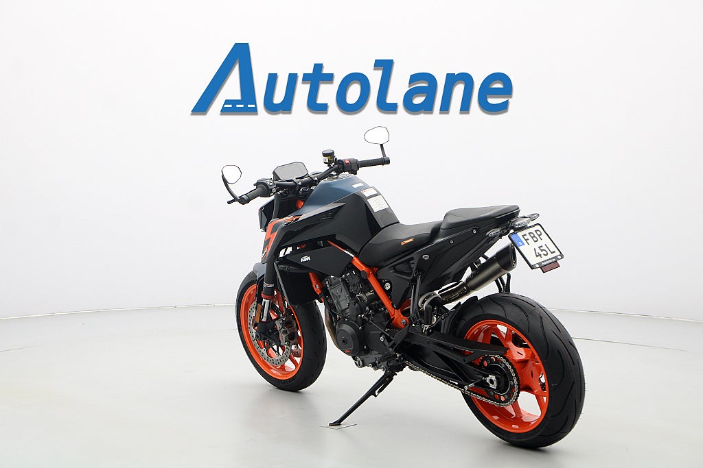 KTM 890 Duke R Sc-Project ** FRI HEMKÖRNING