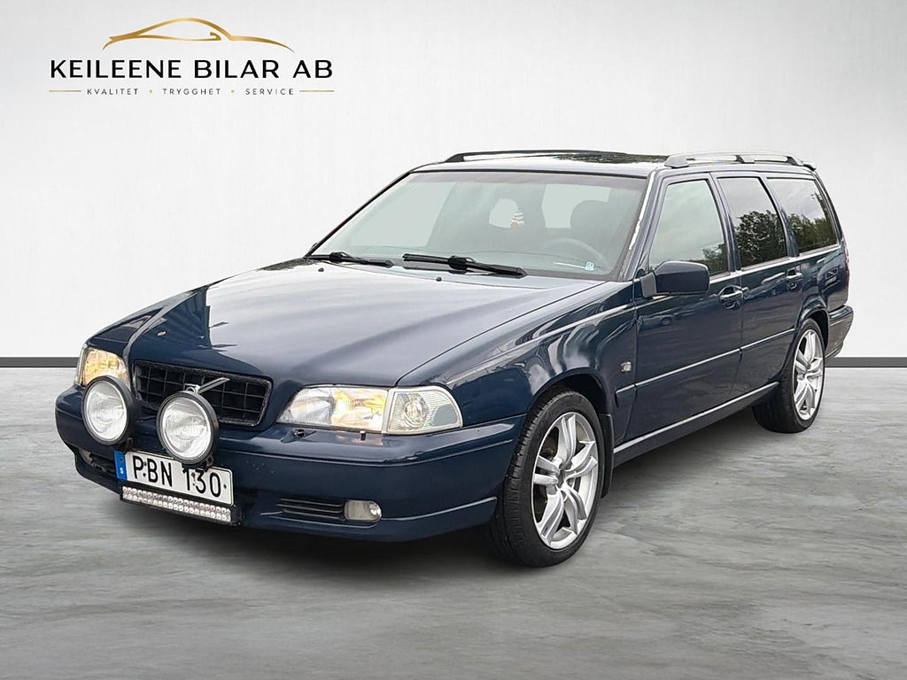 Volvo V70 2.4