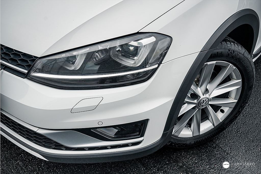 Volkswagen Golf Alltrack 2.0 4M 184hk / Kamrem bytt / Drag