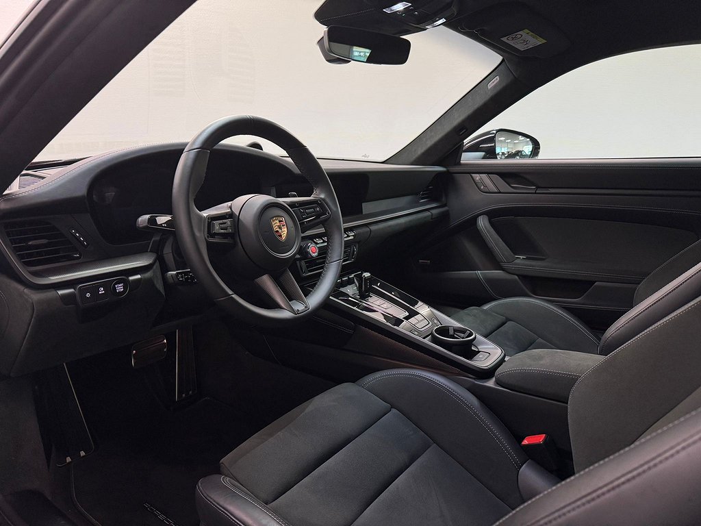 Porsche 911 Carrera 4 GTS PDK, 541hk, 2025