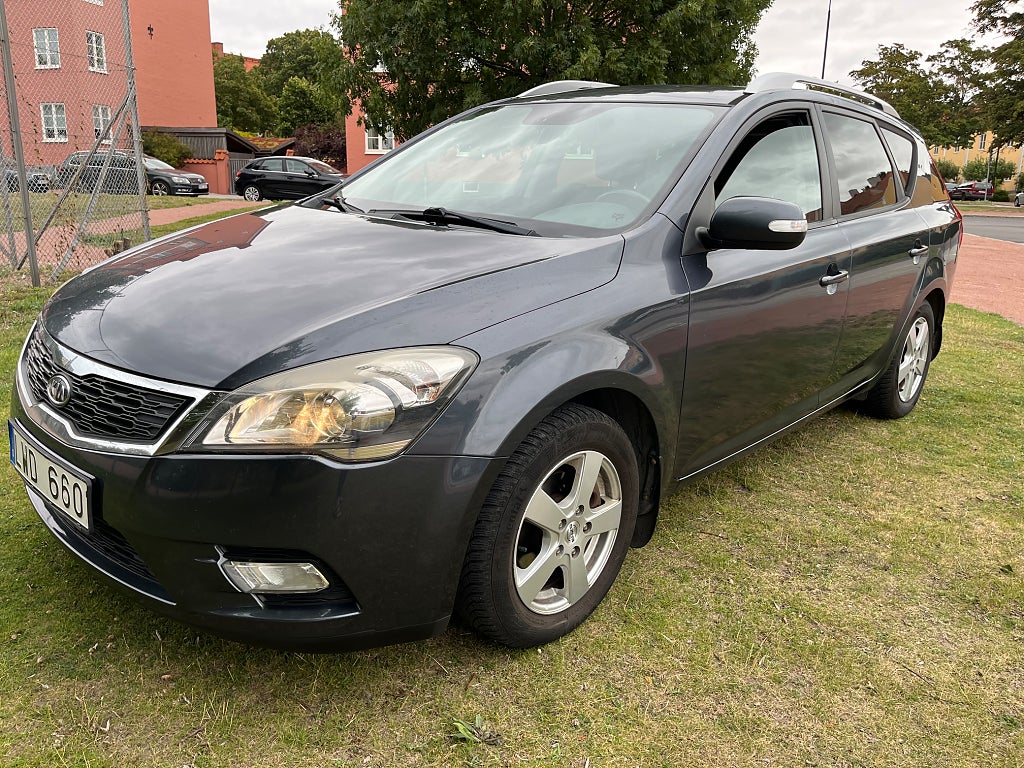 Kia Ceed cee'd_sw 1.6 CRDi ECO Euro 5