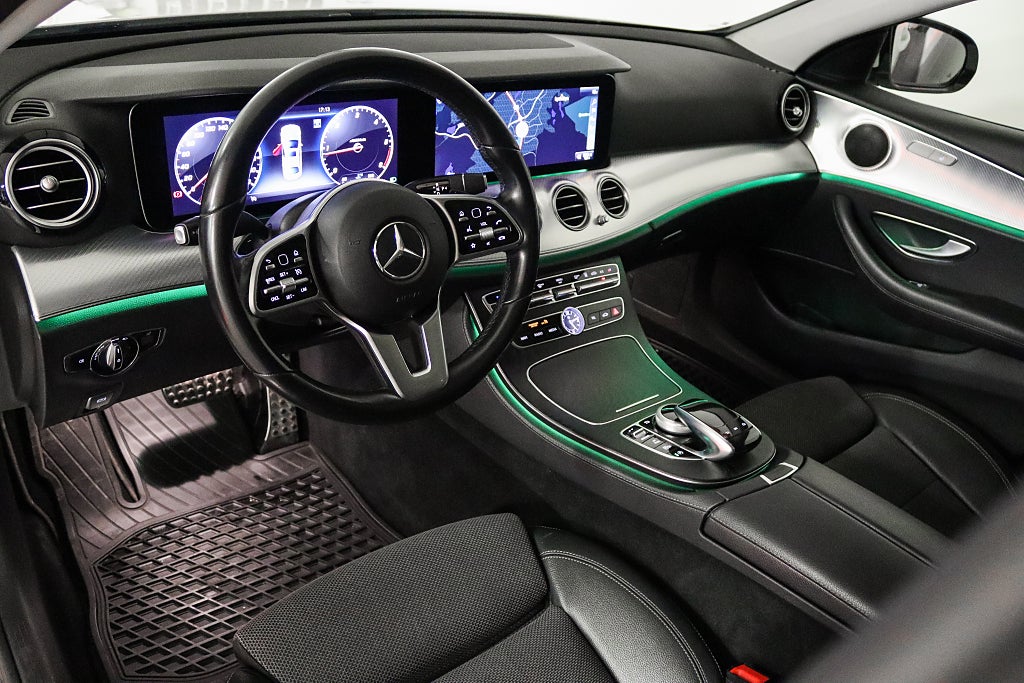 Mercedes-Benz E 200 d Avantgarde Panorama Widescreen Dragkrok