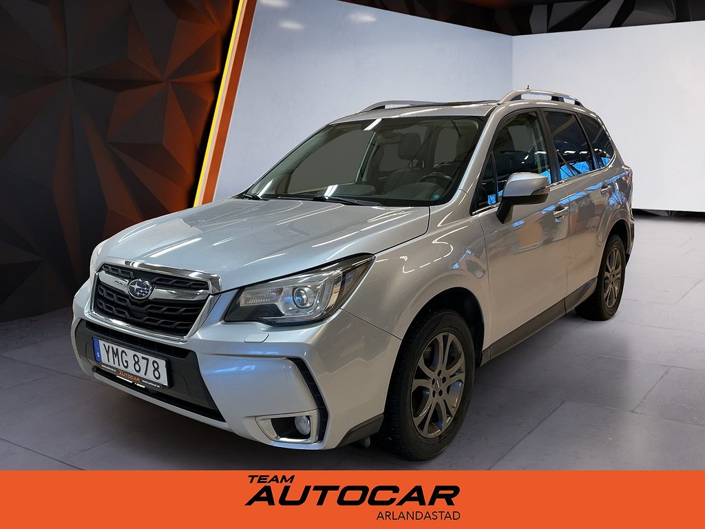 Subaru Forester 2.0 4WD XT/Drag/M&K/Panorama/Full servad