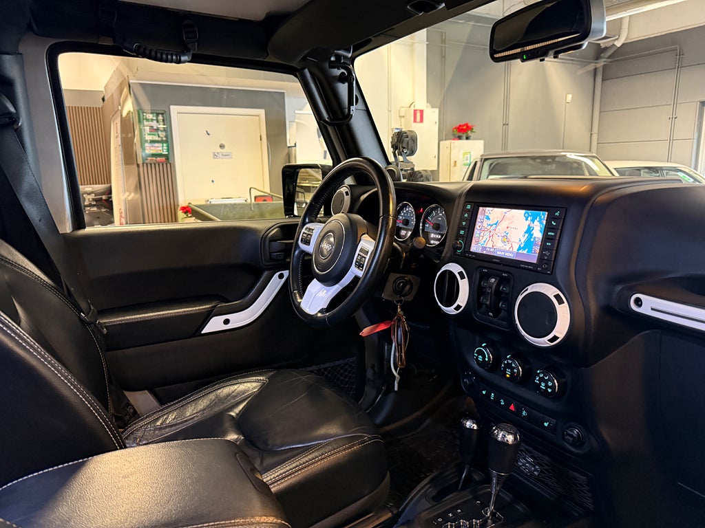 Jeep Wrangler 2014 - miniatyr 25