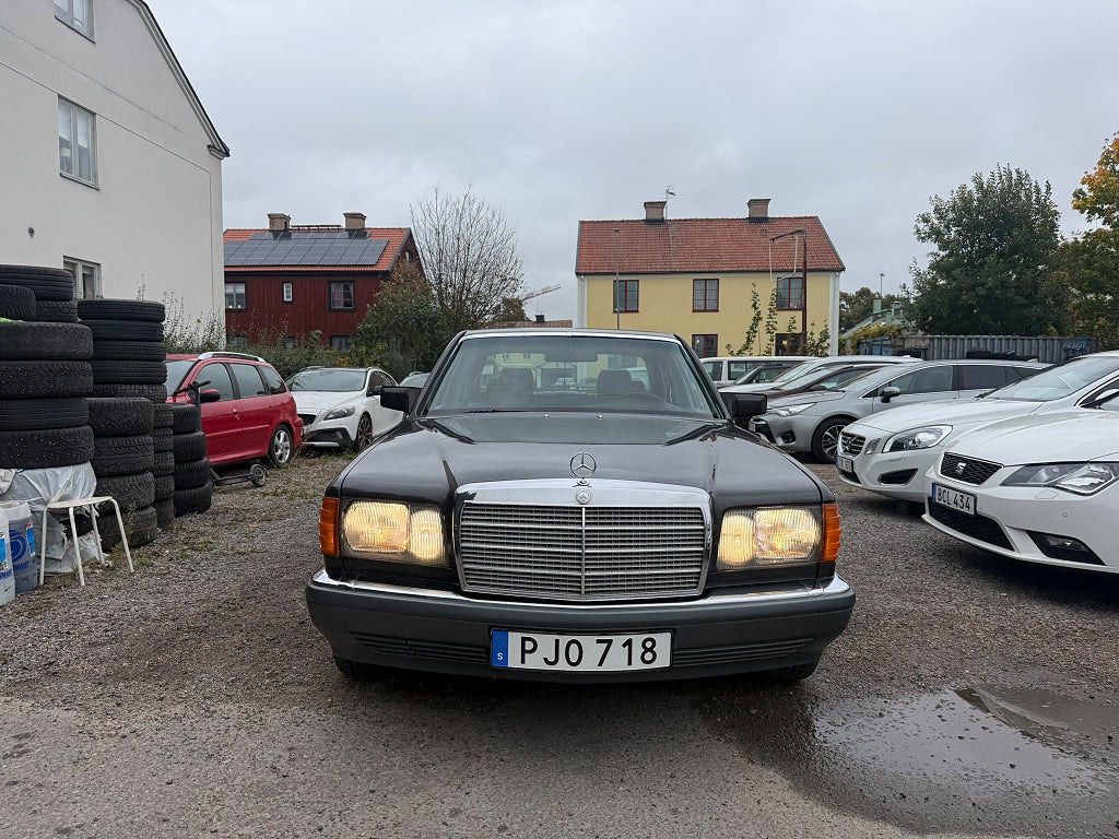 Mercedes-Benz S 260 E