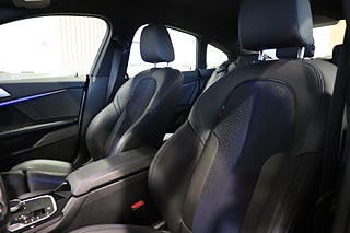 Sedan BMW 218 13 av 27