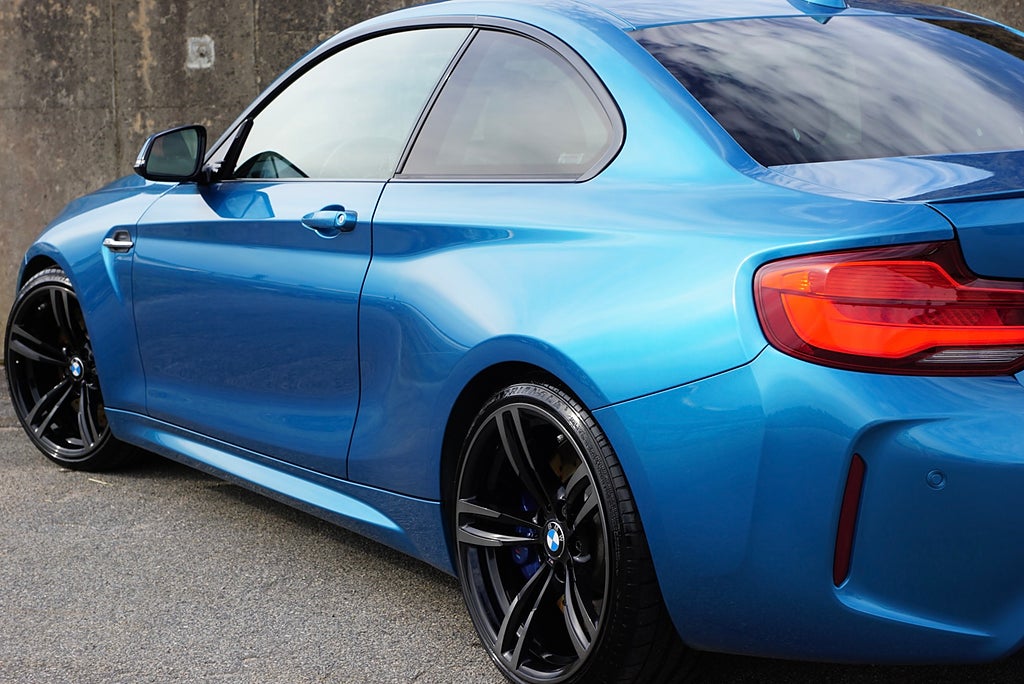 BMW M2 Manuell LCI 370hk|Låga Mil|1-Ägare|H&K|Lucka|SE SPEC|