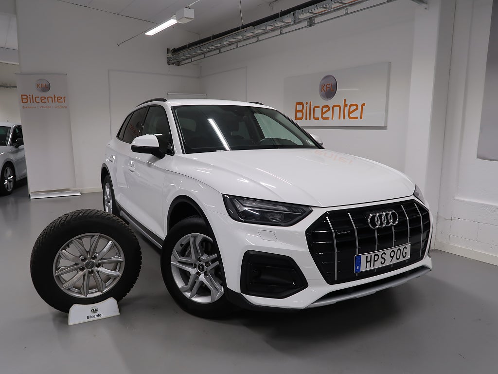 Audi Q5 40 TDI Quattro V-Däck ingår Drag-Värmare-CarPlay-BT-FH-