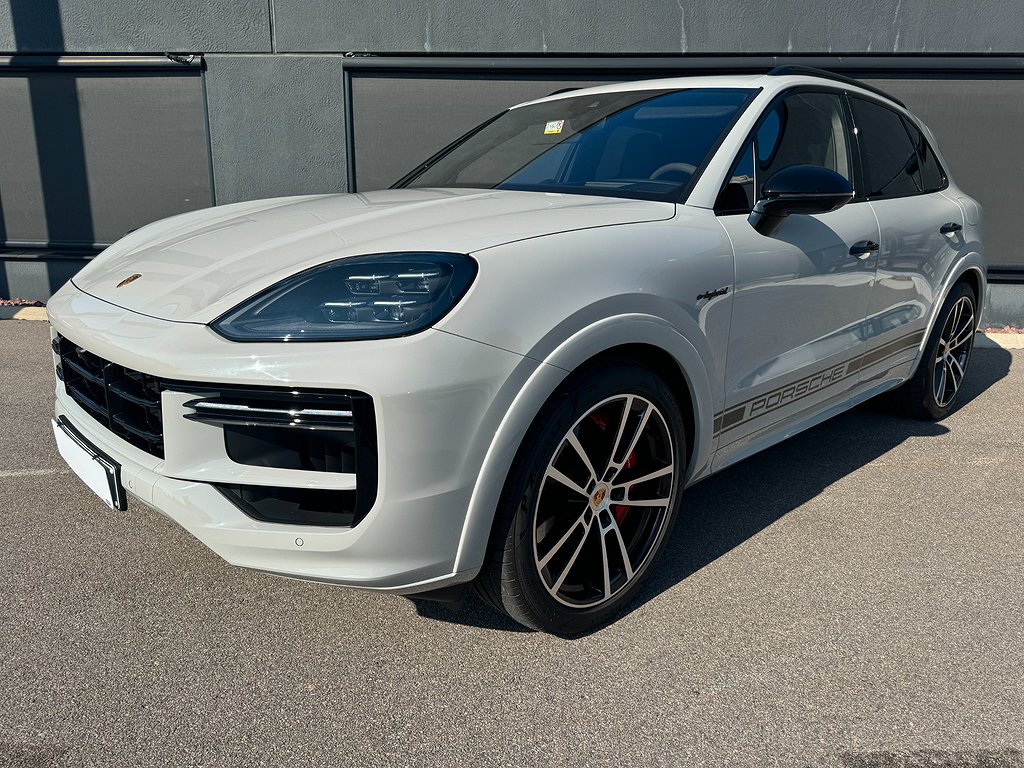 Porsche Cayenne Turbo E-Hybrid 740hk Vat / Moms