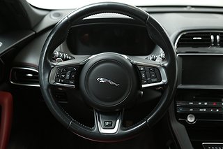 SUV Jaguar F-Pace 18 av 31