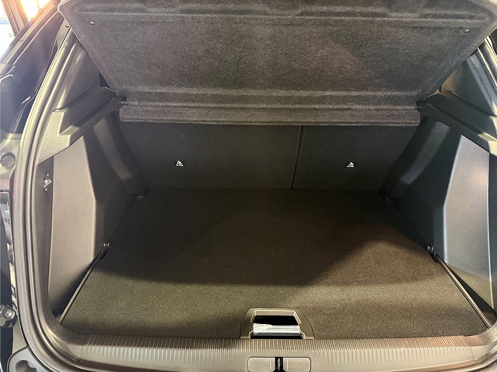 Bild på Peugeot 2008 GT 1.2 PT 130hk Aut - B-KAMERA, CARPLAY