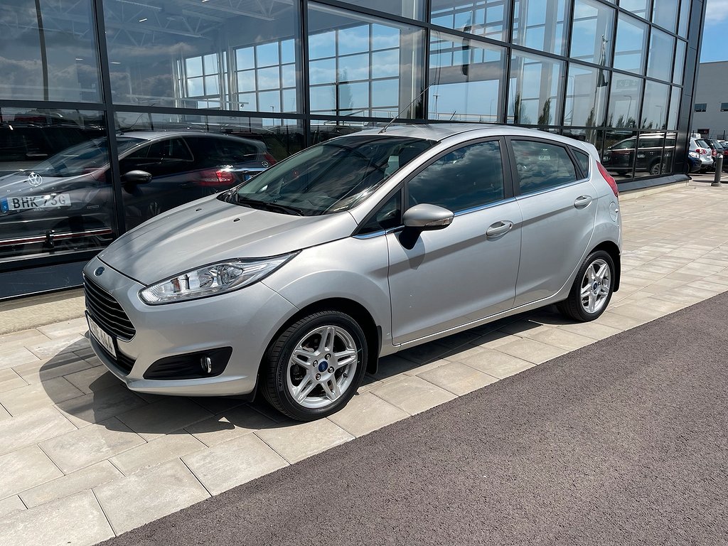 Ford Fiesta 5-d Titanium, Kam bytt, V-hjul