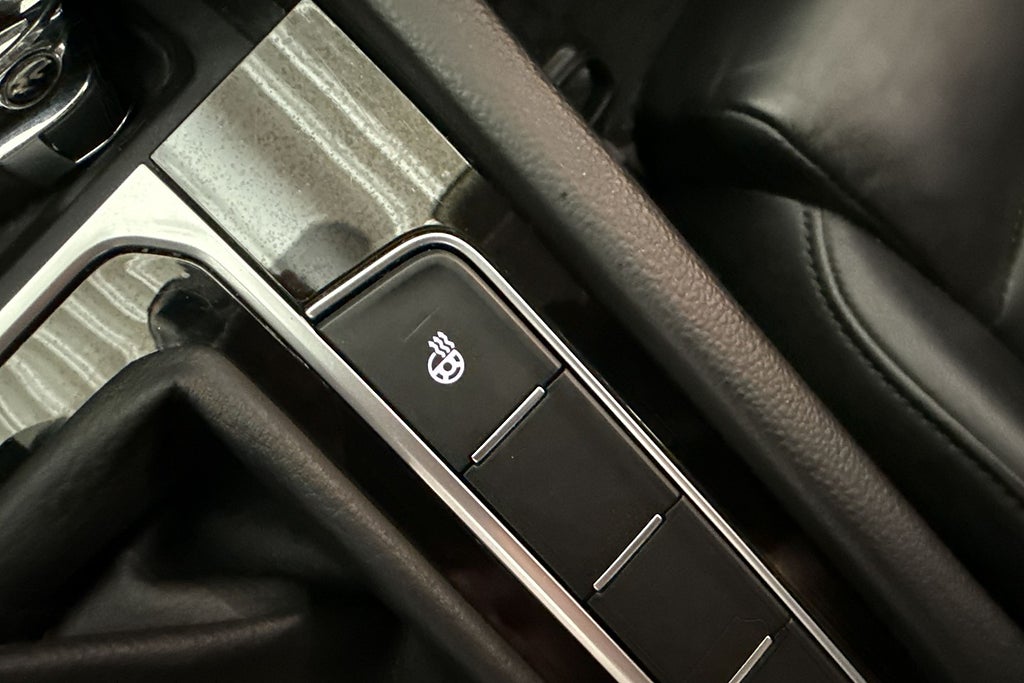 Volkswagen Passat Sportscombi 2.0 TDI 4Motion GT Drag Värmare Kamera V-hj miniatyr 11