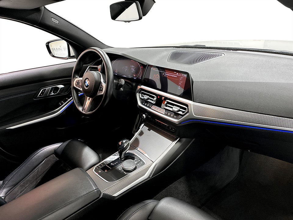Bild på BMW 320D Touring M-Sport xDrive 190hk Aut CARPLAY B-KAMERA 
