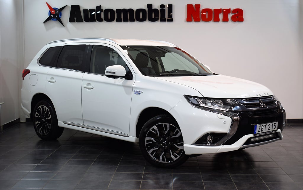 Mitsubishi Outlander PHEV CVT Business Blis/360/M-Värmare