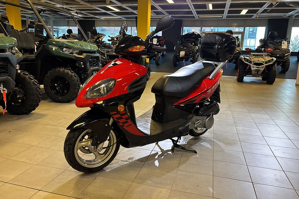 Qingqi QM125T-10H 125 CVT. Besiktigad
