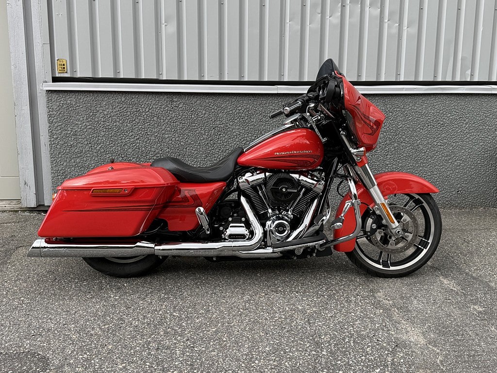 Harley-Davidson Street Glide Special Milwaukee-Eight 107