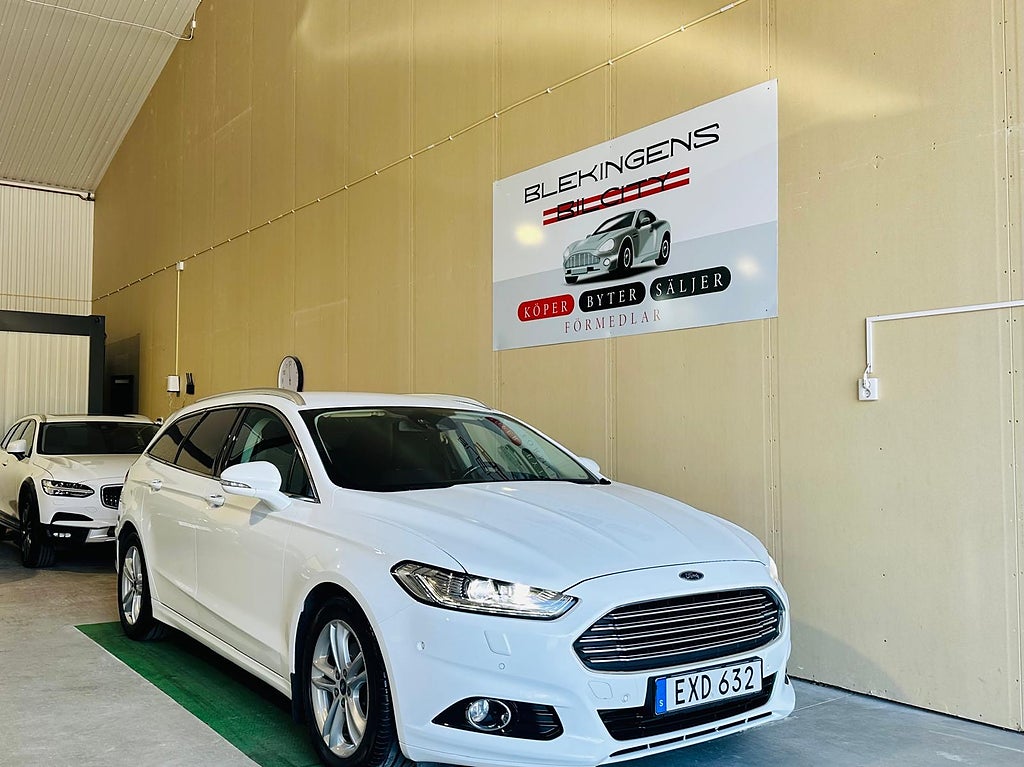 Ford Mondeo Kombi 2.0 TDCi Powershift Titanium Dragkrok Kamrembytt 