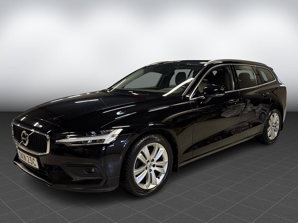 Volvo V60 B4 197hk Momentum Adv H/K Kamera Drag Värmare CarPlay