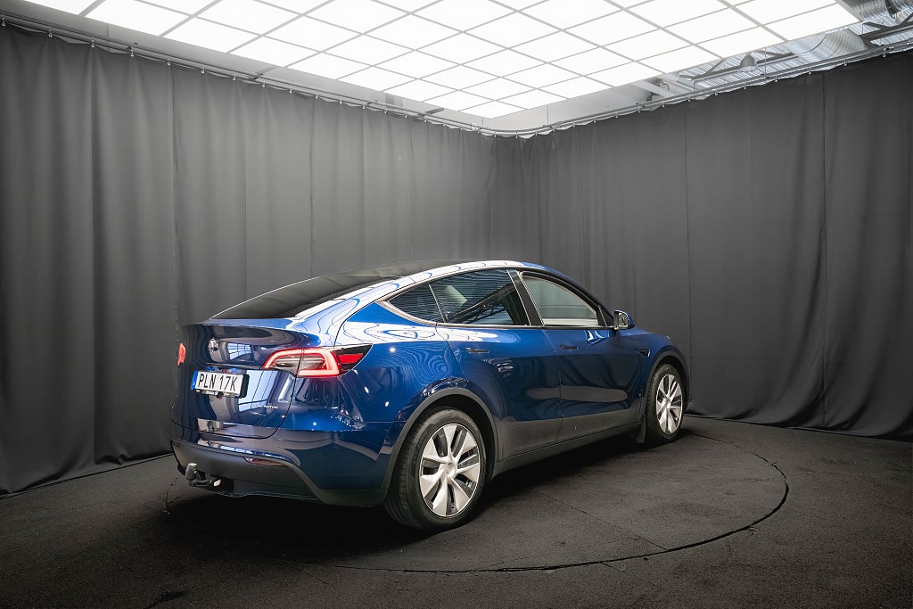 Tesla Model Y Long Range AWD DRAG PANO 93% SoH 1-ÄGARE KAMERA MOMS