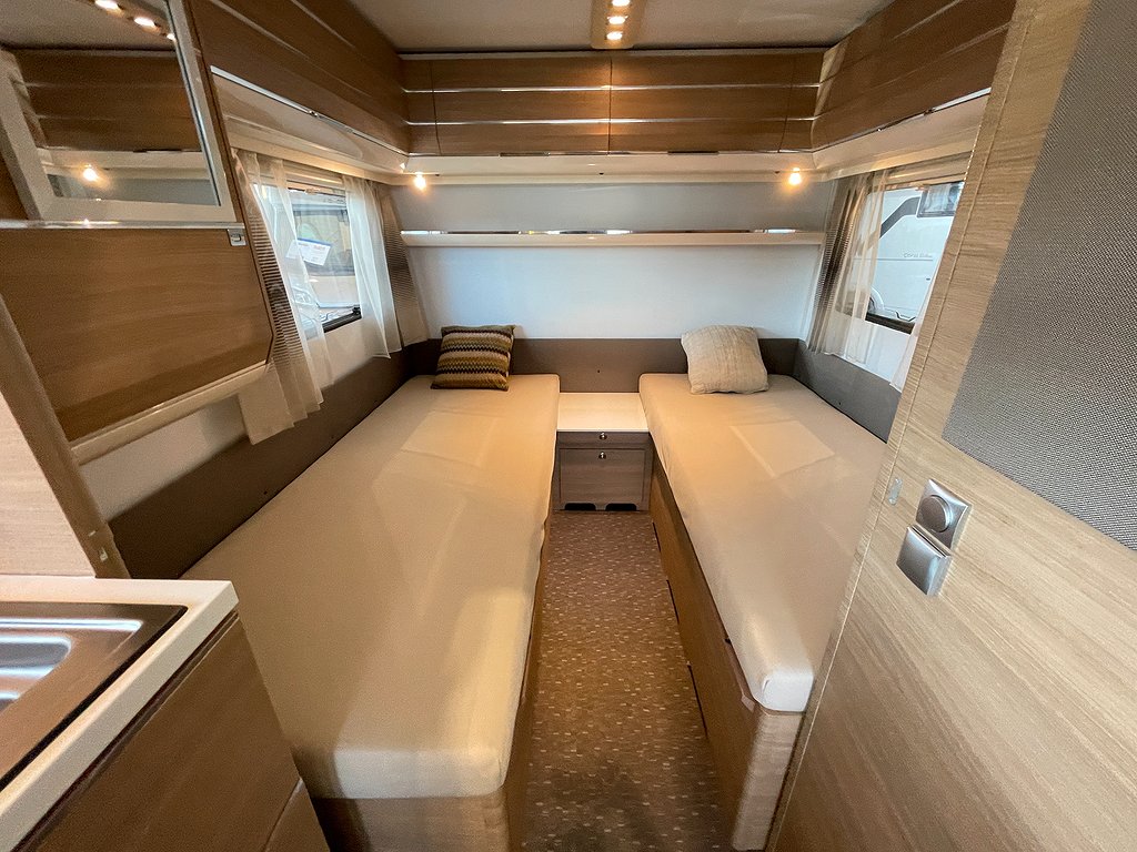 Adria Adora 542 UL / ALDE / Långbädd / Markis /  - Adria