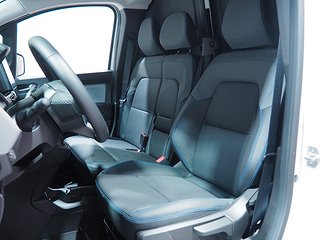 Transportbil - Skåp Nissan Townstar 13 av 20