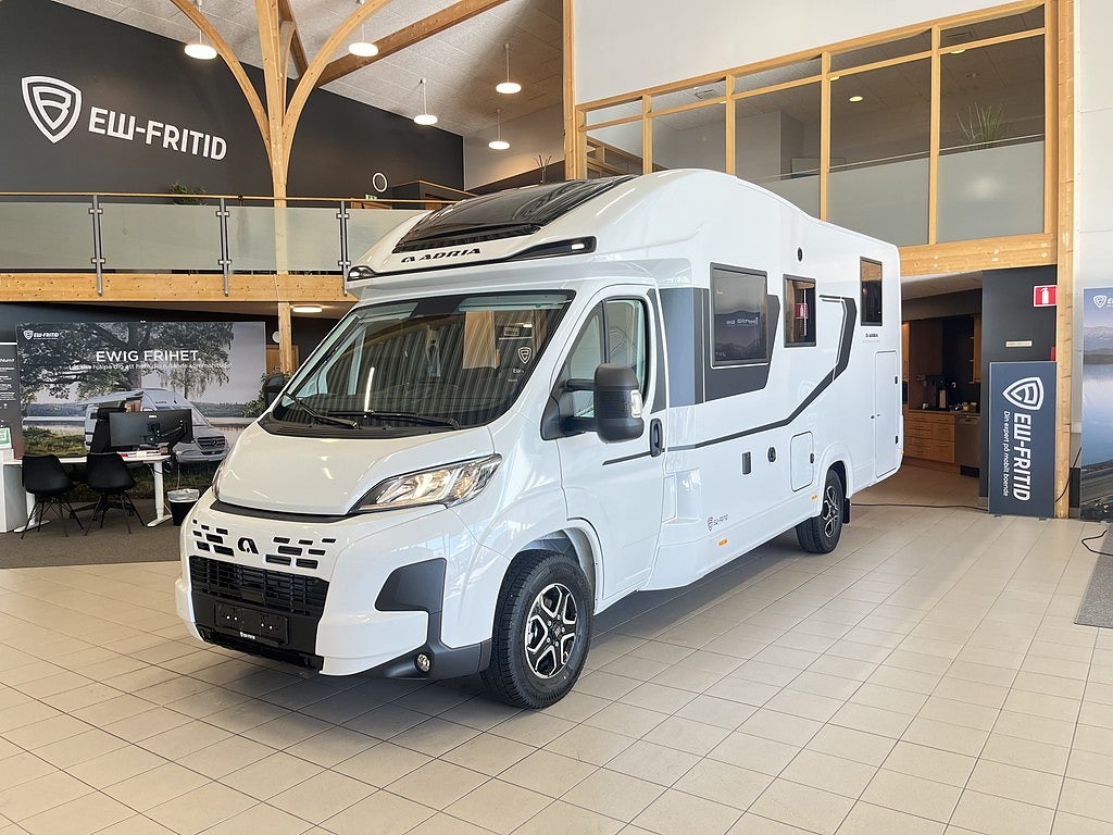 Adria MATRIX SELECT 670 SL (2027+TRUMA D6E+Aut 140hk+5 bält)