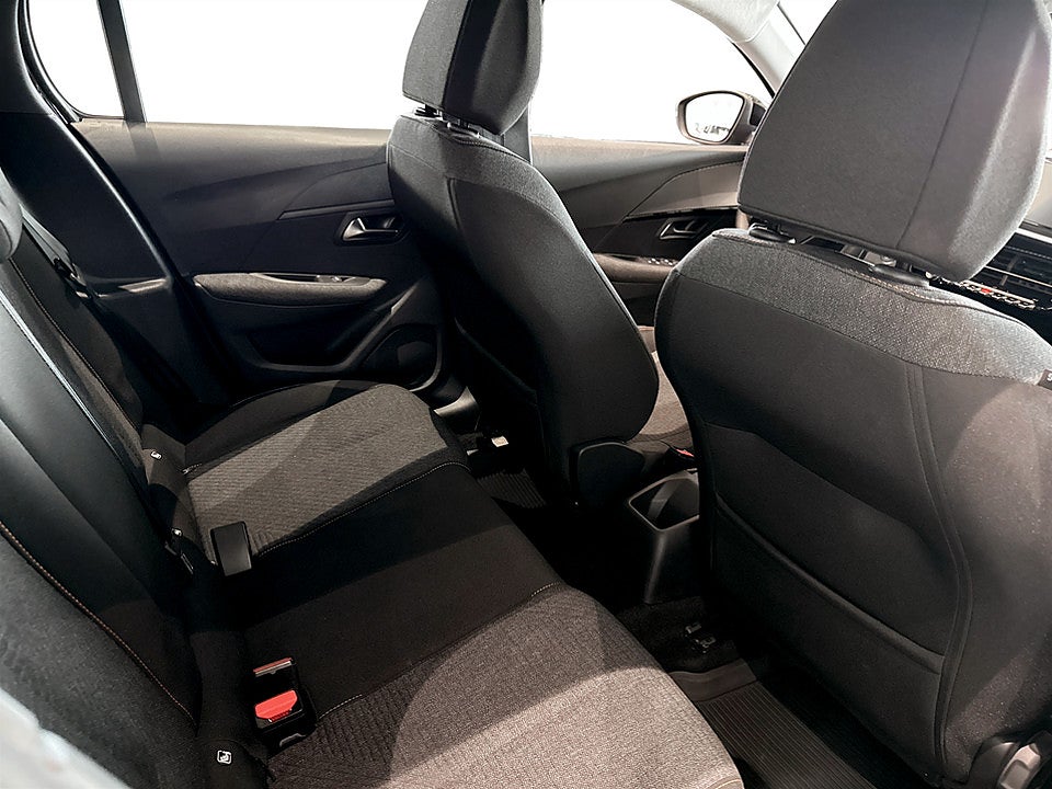 Bild på Peugeot 208 Style Hybrid 100hk Aut CARPLAY BACKSENSORER