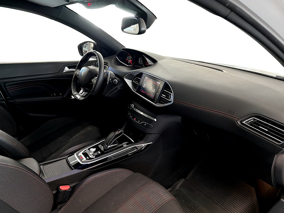 Bild på Peugeot 308 sw SW GT-Line 1.2 PT 130hk Aut KAMREMBYT PANO DRAG