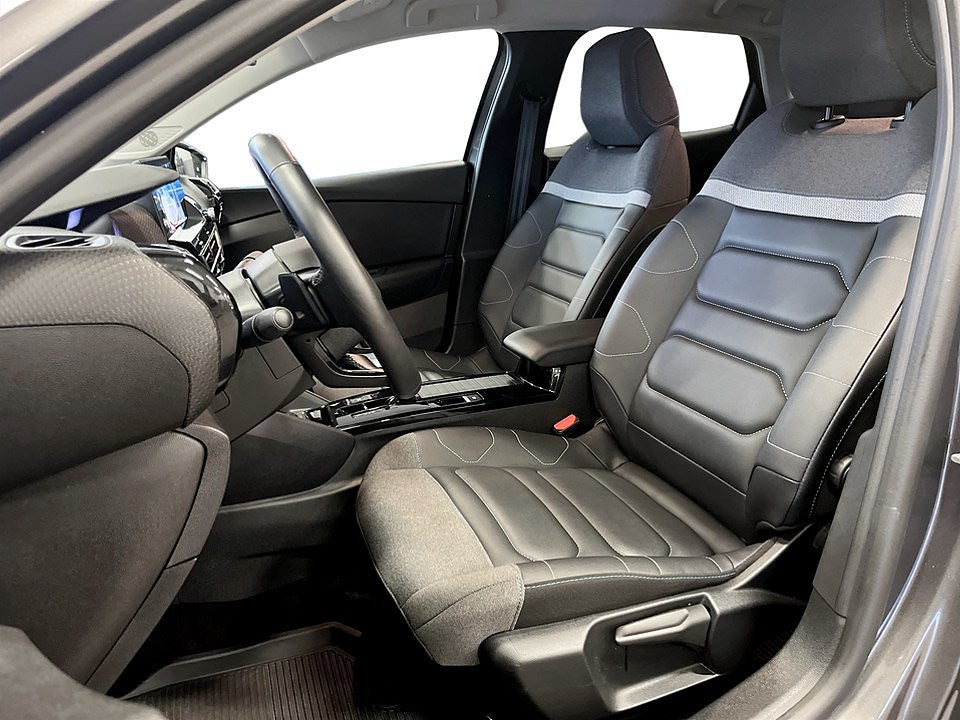 Bild på Citroën C4 Shine 1.2 PT 130hk Aut - B-KAMERA, RATTVÄRME