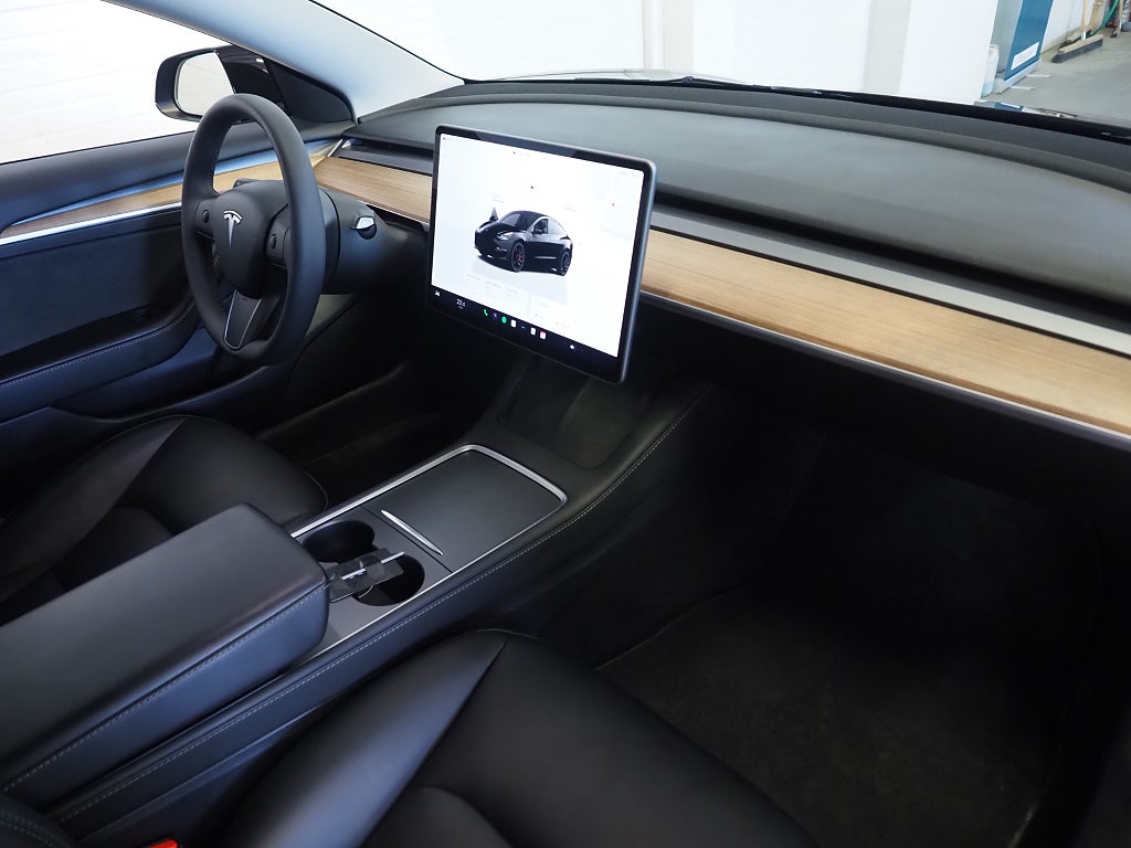Tesla Model 3 Performance 513hk AWD | Panorama | Navi | 2023