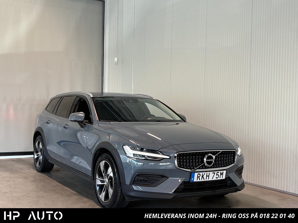 Volvo V60 Cross Country B4 AWD Advanced Pro Navi B-Kam Voc Värmare Carplay