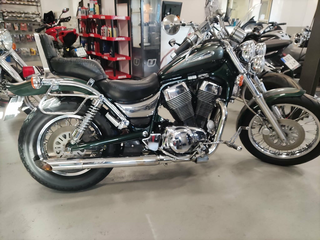 Suzuki VS1400GLP Intruder 1400 