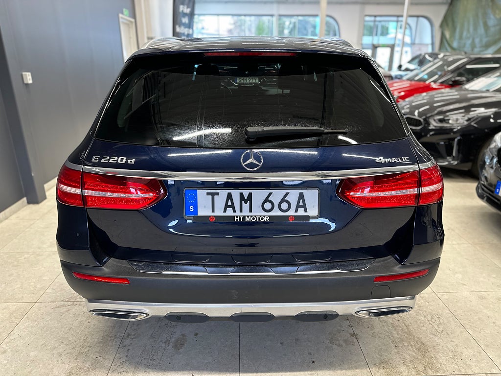 Mercedes-Benz E 220d 4MATIC 4.99%/All-Terrain Avantgarde/B-Kamera/Drag/