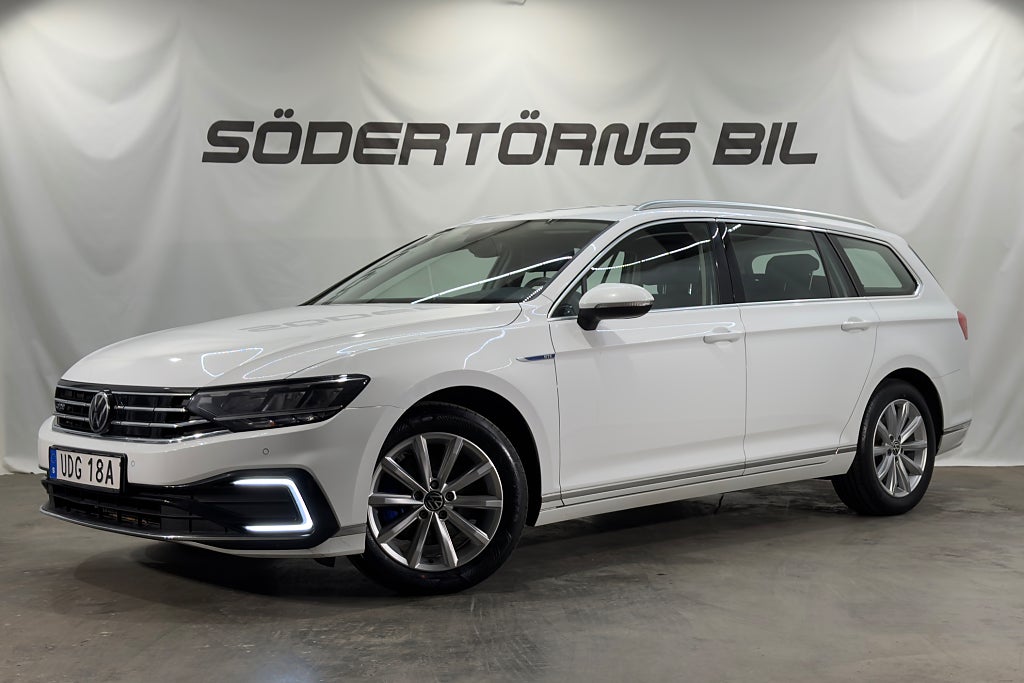 Volkswagen Passat GTE 1.4 TSI DRAG VÄRMARE KAMERA 1 BRUKARE MOMSBIL