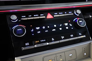 SUV Hyundai Santa Fe 24 av 33