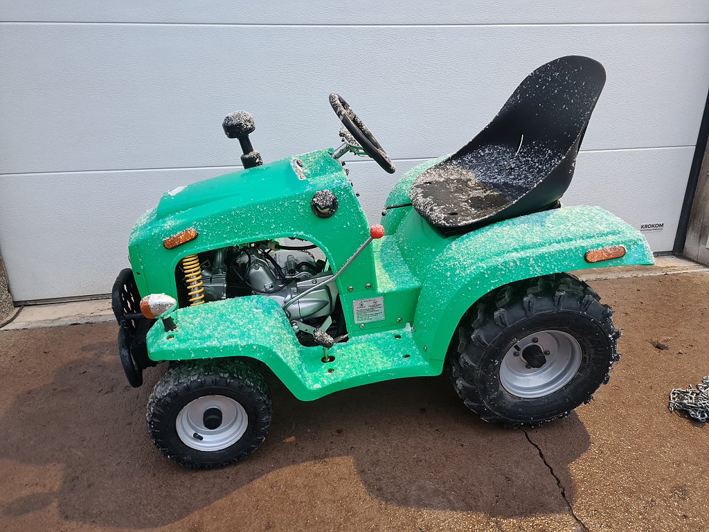 Sprint Barn traktor hjulklappen 14900 kr  