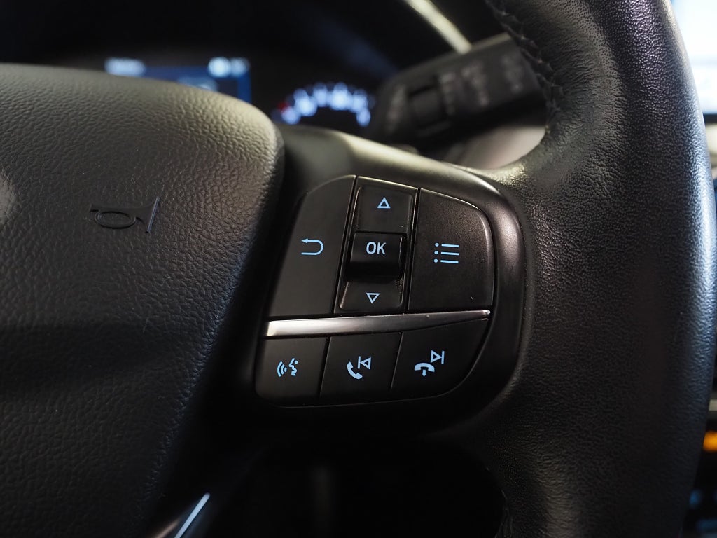 Ford Focus Kombi 1.5 SelectShift Aut Titanium 150hk Kamera 2019
