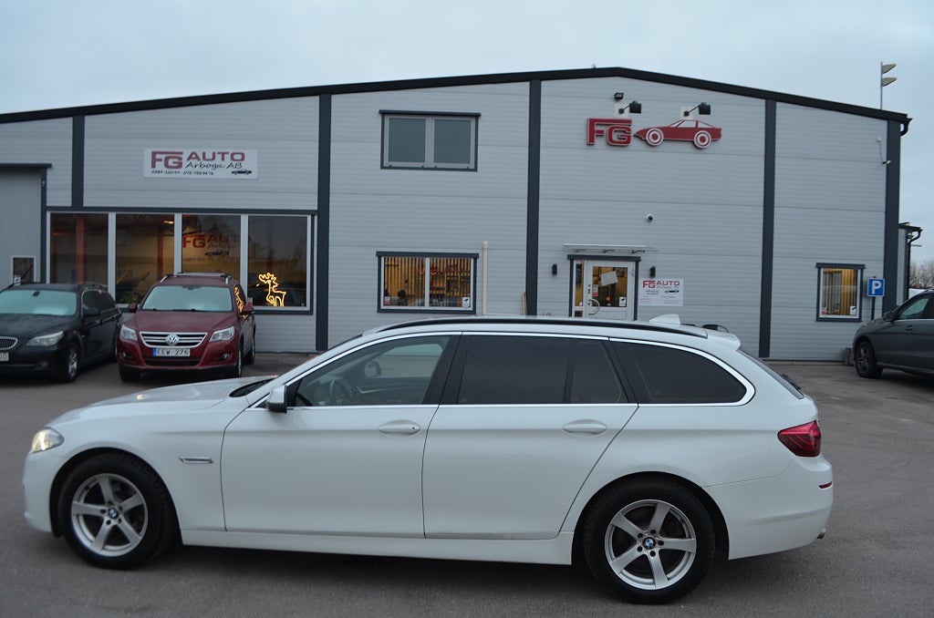 BMW 520d xDrive Touring 184 hk D-Värmare Drag Euro 6