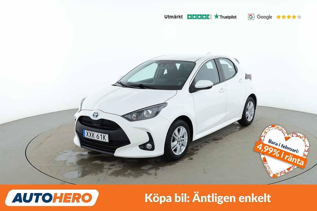 Toyota Yaris Hybrid Active / Rattvärme, Backkamera