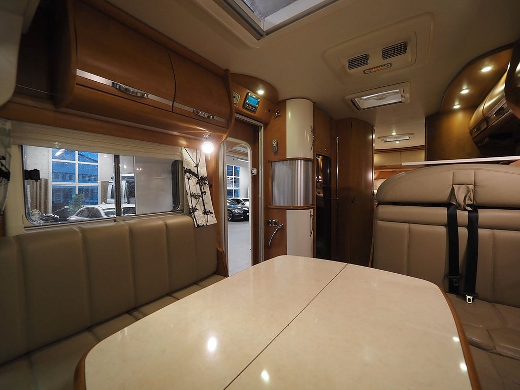 Rapido 10000 3.0 156hk AC Markis Solcell 2011