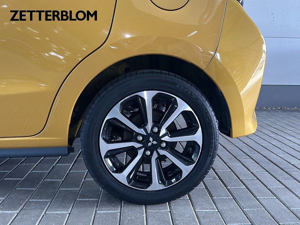 Halvkombi Mitsubishi Space Star 13 av 15