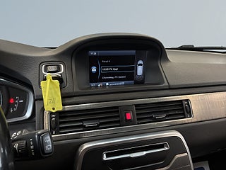 Volvo XC70 D4 Momentum S&V-hjul/Psens/BT/FartH/Skinn/Dvärm/Drag – bild 11