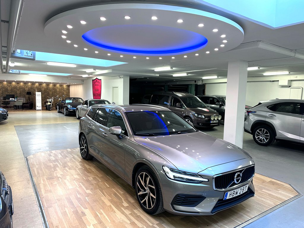 Volvo V60 T8 AWD Advanced Edition, Momentum mkt fin