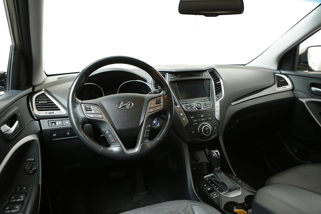 Hyundai Santa Fe 2,2 CRDi Premium AWD Aut Pano D-värme Drag 2015