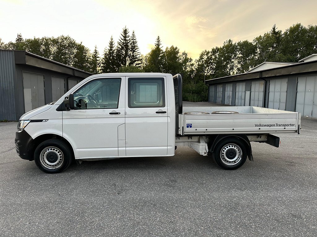 Volkswagen Transporter Pickup 6sits 2.0TDI Drag Värmare GPS+