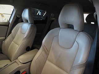 Halvkombi Volvo V40 17 av 22